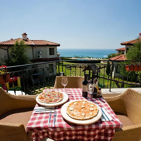 Blacksearama Golf & 5* Μπαλτσίκ
