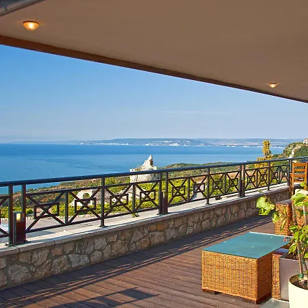 Θέρετρο Blacksearama Golf & 5*