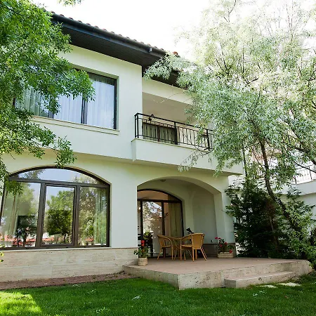 Resort Blacksearama Golf & Villas